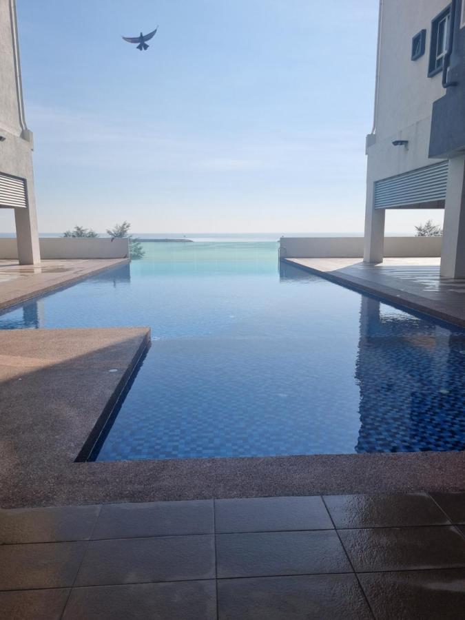 Seaside Haven Homestay Seaview Unit With Pool Opposite Ktcc & Mayang Mall - Pangsapuri Ladang Tanjung Kuala Terengganu Extérieur photo
